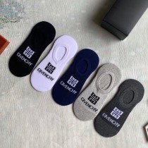 最新GIVENCHYジバンシィメンズ 靴下って