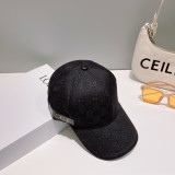 入手困難グッチGucci帽
