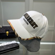 入手困難バーバリーBurberry帽