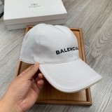 入手困難バレンシアガBanelciaga帽