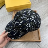 素敵なフェンディFendi帽