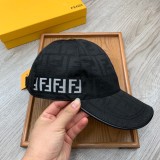 入手困難フェンディFendi帽