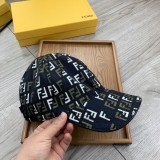 素敵なフェンディFendi帽