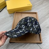 素敵なフェンディFendi帽