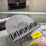 素敵なフェンディFendi帽