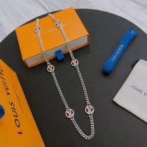 最新ルイヴィトンネックレス