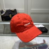 入手困難セリーヌCeline帽