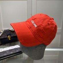 入手困難セリーヌCeline帽