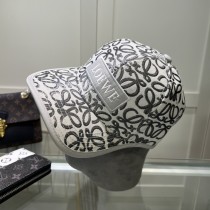 素敵なロエベLoewe帽