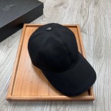 超話題!プラダPrada帽