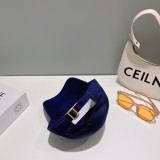 入手困難セリーヌCeline帽