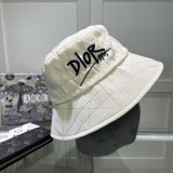 素敵なディオールDior帽