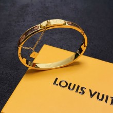 最新ルイヴィトンブレスレット