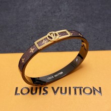 入手困難ルイヴィトンブレスレット
