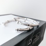 入手困難グッチブレスレット