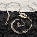 素敵なセリーヌネックレス