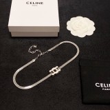素敵なセリーヌネックレス
