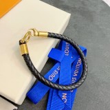 最新ルイヴィトンブレスレット