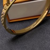 素敵なルイヴィトンブレスレット