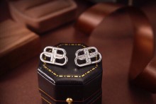 n級 おすすめバレンシアガ イアリング