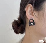 ★超人気シャネル イアリング2色