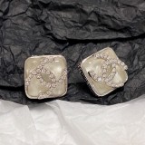 入手困難シャネル イアリング