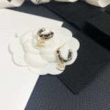 入手困難シャネル イアリング