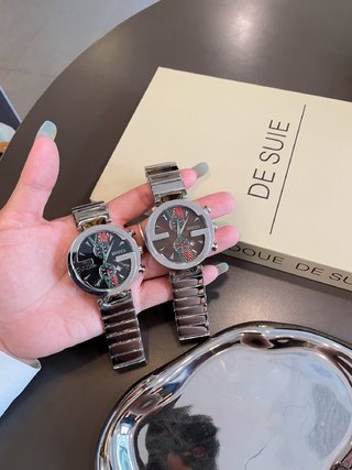超話題!  グッチGUCCI n級品 クォーツランニング秒計時腕時計2色