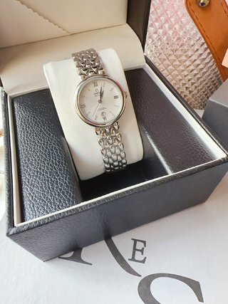超奇跡の入荷☆ オメガOMEGA コピー 逸品女神水滴シリーズ腕時計2色