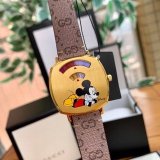 一目惚れ♪ グッチグ スーパーコピー リップ×Disneyミッキーマウスのクォーツ腕時計