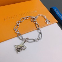 一目惚れ♪ ルイヴィトン n級品 ブレスレット