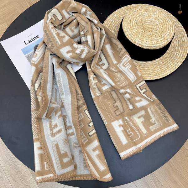 超奇跡の入荷☆ フェンディ n級品 レディース マフラー