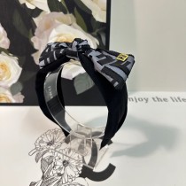 累積売上総額第１位！ フェンディ 激安偽物 レディース カチューシャ