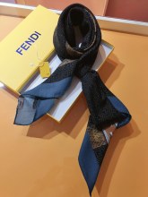 稀少 Fendi フェンディ コピーおすすめ レディースビロードのスカーフ