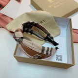 日本未入荷 Burberryバーバリー n級品 レディース カチューシャ