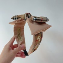 入手困難 Burberryバーバリー 激安偽物 レディース カチューシャ