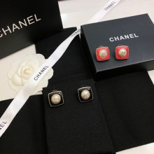 超奇跡の入荷☆ Chanelシャネル 偽物通販レディースイアリング2色