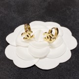 一目惚れ♪ Chanelシャネル 激安偽物 レディース  イアリング2色