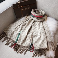 ★超人気 Gucciグッチ n級品長須ジャカードマフラー