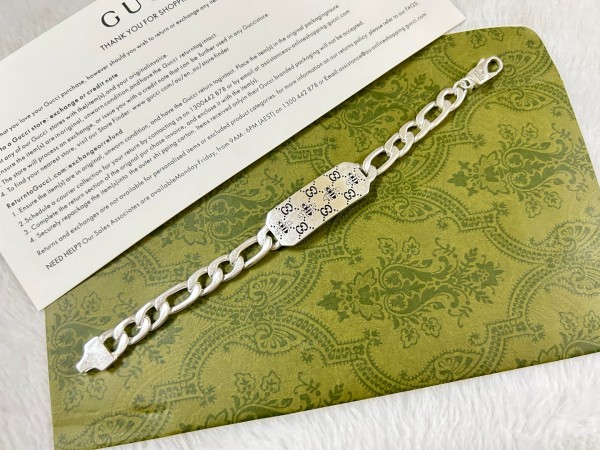 累積売上総額第１位！Gucciグッチ激安偽物 ダブルGミツバチブレスレット