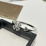 入手困難 BVLGARI ブルガリ コピー レディースブレスレット