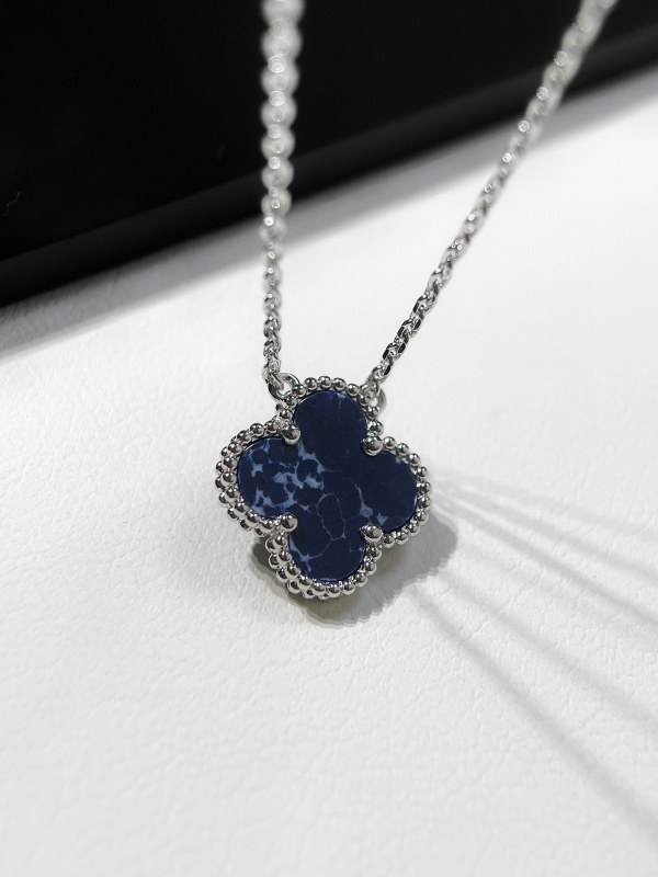 新作 ヴァンクリーフ&アーペル n級品 ネックレス
