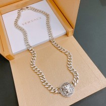 入手困難 Versace ヴェルサーチ コピーおすすめ ネックレス