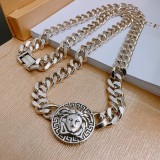 入手困難 Versace ヴェルサーチ コピーおすすめ ネックレス