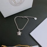 日本未入荷 Versace ヴェルサーチ n級品 ブレスレット