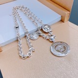 累積売上総額第１位！Versace ヴェルサーチ コピーおすすめネックレス