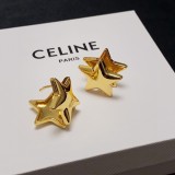 ★超人気 Celineセリーヌ コピーイアリング2色