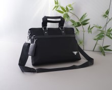 日本未入荷 Pradaプラダ 激安通販メンズショルダーバック