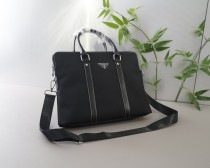 【話題商品！】Pradaプラダ スーパーコピー メンズショルダーバック