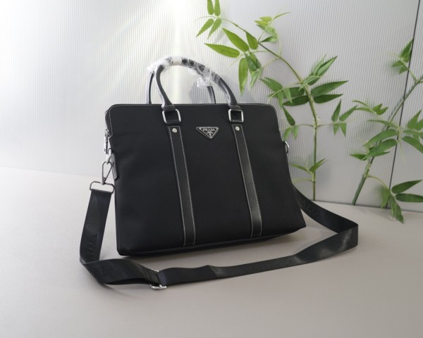 【話題商品！】Pradaプラダ スーパーコピー メンズショルダーバック